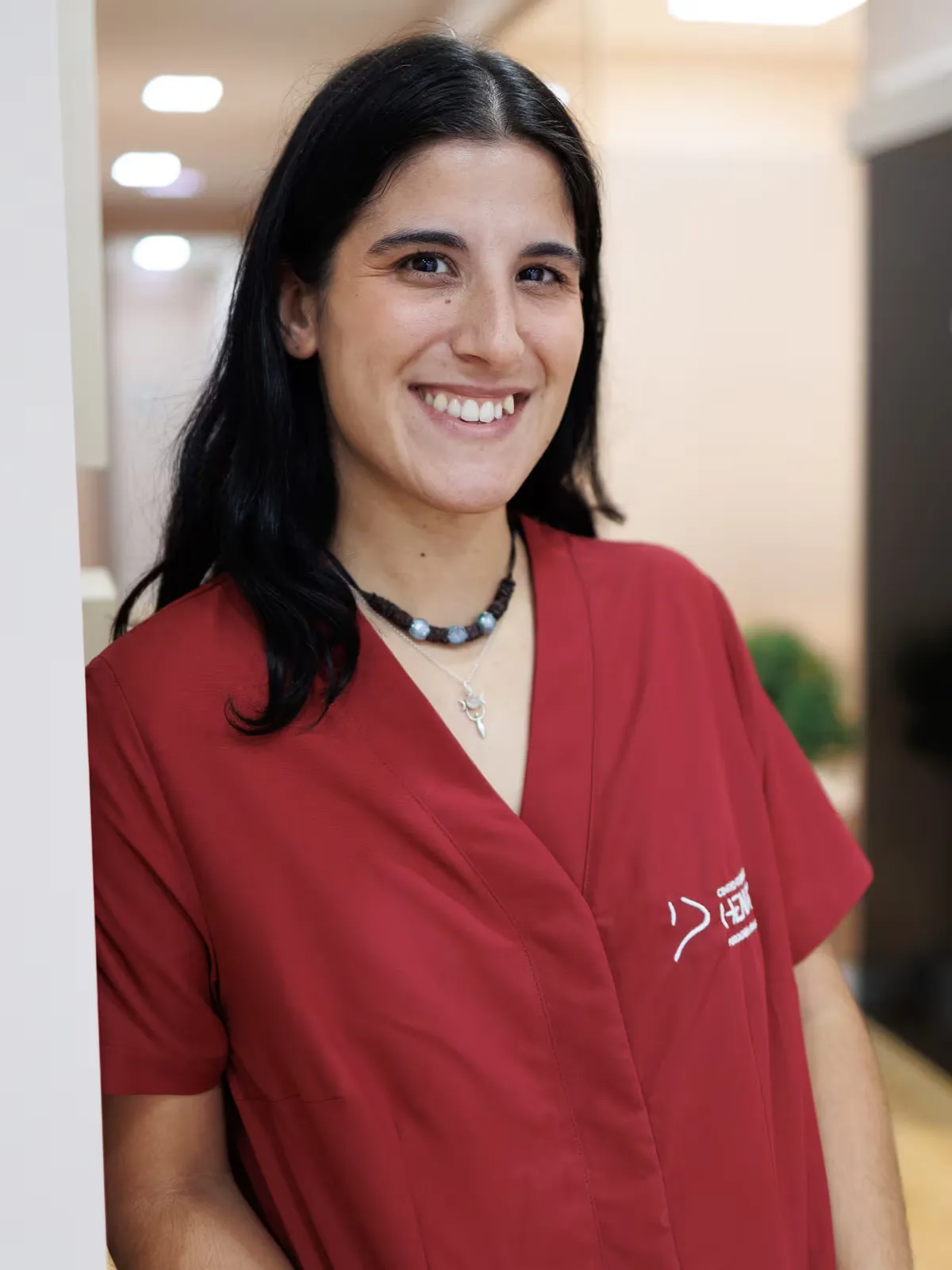 Elena Hernández, podóloga en Centro Podológico Henao Bilbao